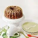 molde-elegant-party-bundt-pan-nordic-ware-1.webp