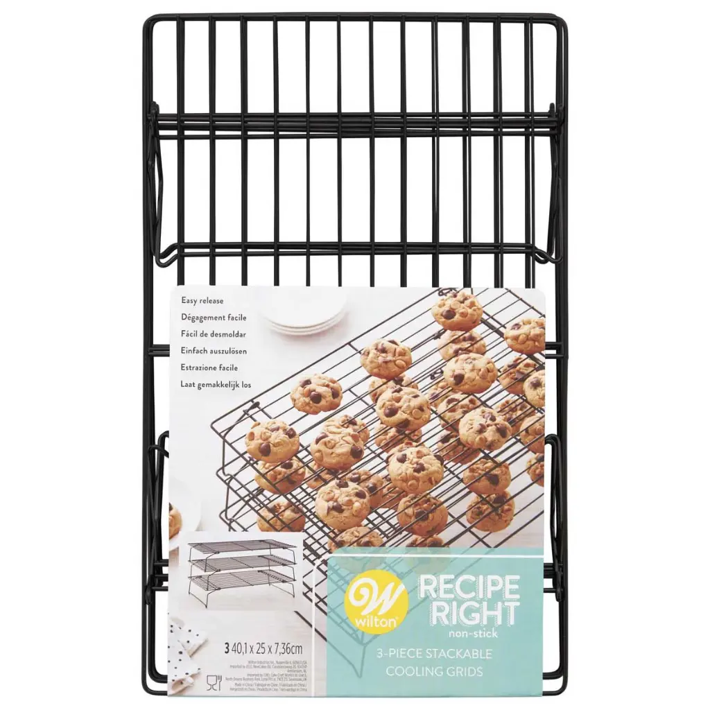 WILTON2021_03-0-0058_WILTON_RECIPE_RIGHT_NON-STICK_3_TIER_COOLING_GRID_JPG_1.webp