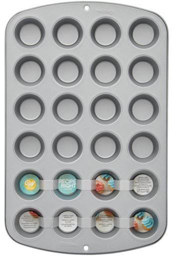 [03-0-0017] Molde minicupcakes para 24ud Wilton