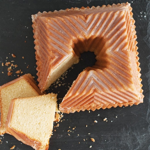 [80577] Nordic Ware Bundt Squared Pan Gold