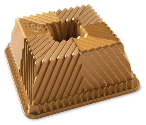 [80577] Nordic ware bundt squared pan Gold